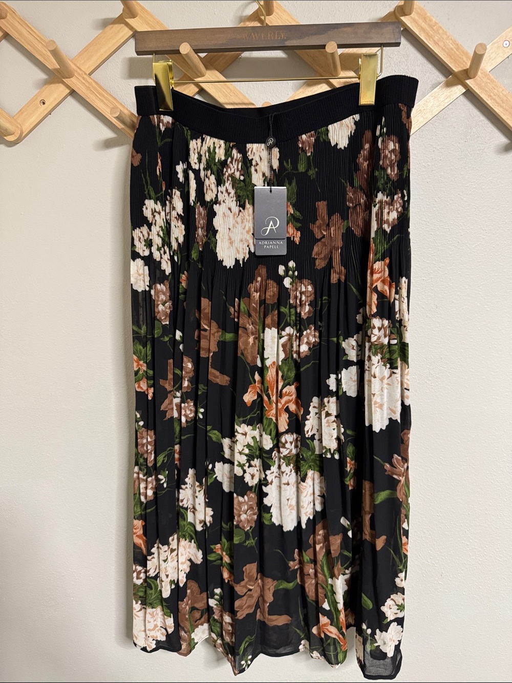 Adrianna Papell Black Floral Pleated Midi Skirt